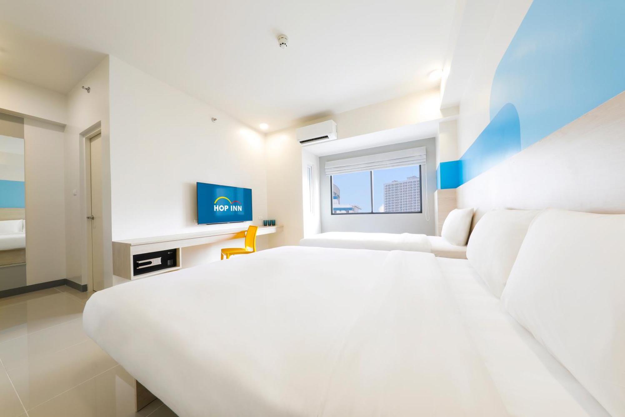 Hop Inn Hotel North Edsa เกซอนซิตี้ ภายนอก รูปภาพ
