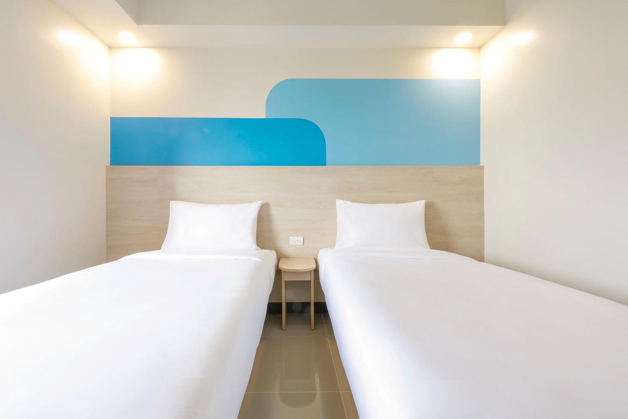 Hop Inn Hotel North Edsa เกซอนซิตี้ ภายนอก รูปภาพ