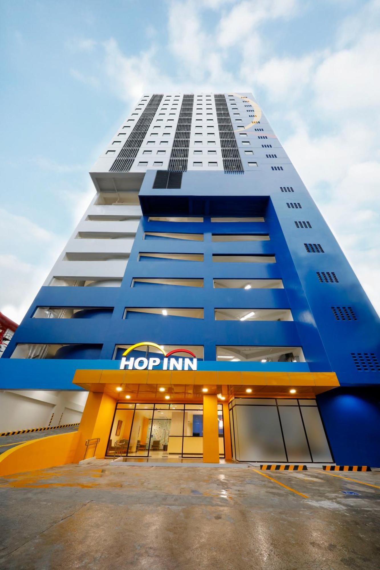 Hop Inn Hotel North Edsa เกซอนซิตี้ ภายนอก รูปภาพ